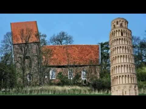 Ostfriesland Kuriositäten: Der Kirchturm von Suurhusen ist schiefer als der Turm von Pisa