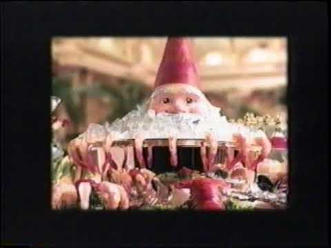 Travelocity Presents - The Roaming Gnome Commercial - Garden (2007)