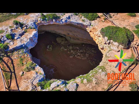 Algar de Benagil - Secret Cave with Beach inside - O segredo escondido do Algarve - 4K Ultra HD