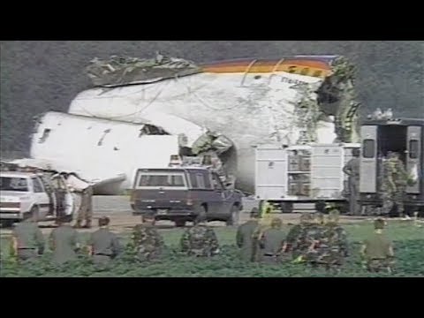United Airlines Flight 232 Crash in Sioux City &amp; Survivors - CBS Evening News - July 20, 1989