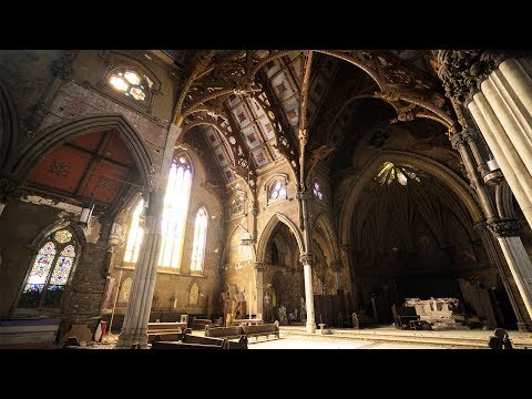 Exploring an Incredible Abandoned Cathedral