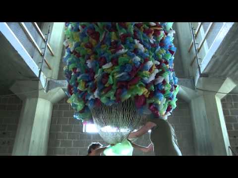 Global Imaginations: the making of &#039;Plastic Bags&#039;