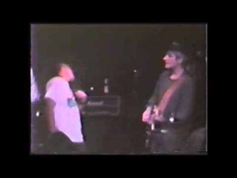 &#039;Mookie Blaylock&#039; [Pearl Jam] First Show (22/10/1990)