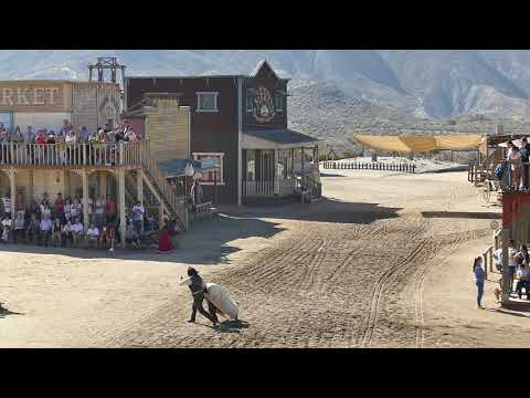 Actuación y show del oeste en Mini Hollywood, Tabernas, Almería.