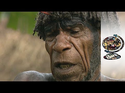 The Dani Tribe&#039;s Culture Remains Unchanged (2001)