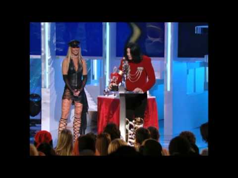 Michael Jackson, Artist Of The Millennium Award 2.002, Presented by Britney Spears