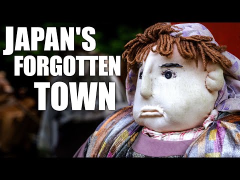 Top 10 Creepiest Doll and Statue Havens - 24