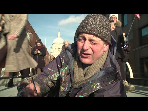 London&#039;s prolific chewing gum artist