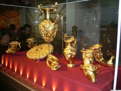 800Px-Thracian Treasure Nhm Bulgaria.Jpg