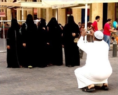 Muslim Women Say Cheese
