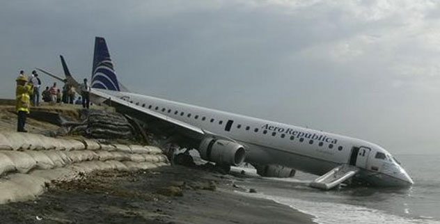 Top 10 Tips For Making An Emergency Landing - Vimarsana News