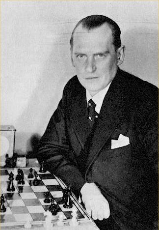 Alexander Alekhine plays blindfold chess against 64 German