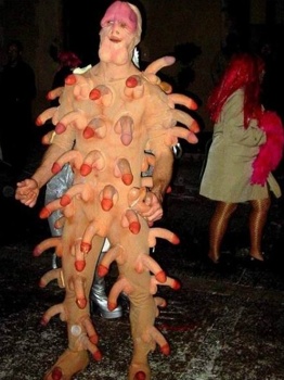 Most-Awesome-Halloween-Costume-Ever1-1