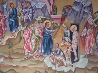 Jesus-Raises-Lazarus-From-The-Grave