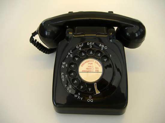 Classic-706-1960-Telephone
