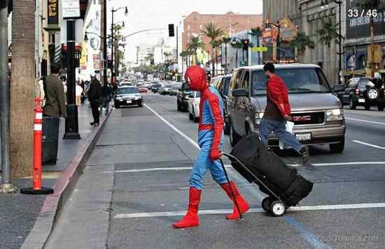 Spiderman Crossing Road