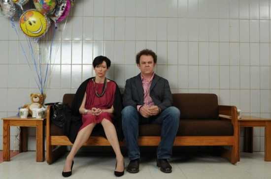 We-Need-To-Talk-About-Kevin-Movie-Image-Tilda-Swinton-John-C-Reilly-01-640X424