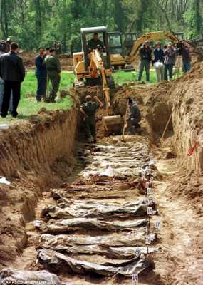 Mass-Grave-Vukovar-1991-Unearthed-1998