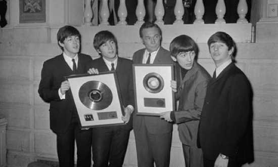 The-Beatles-With-Alan-Liv-003