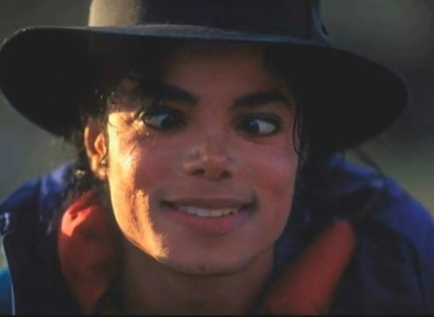 very-funny-faces-michael-jackson-33427638-