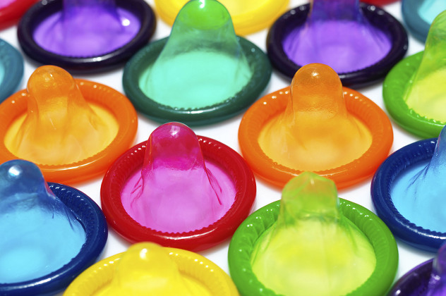Colourful-Condoms