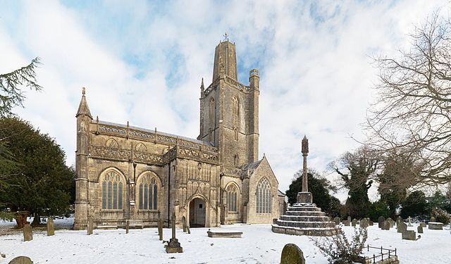 St_Mary's_Church_Yatton_wide_view