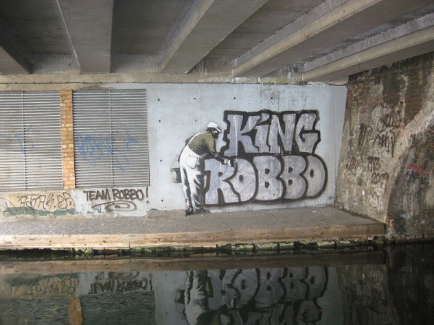 800px-King_Robbo
