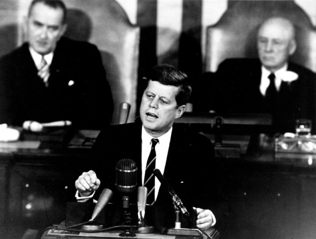 Kennedy_Giving_Historic_Speech_to_Congress_-_GPN-2000-001658