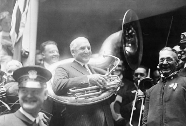 1920 Warren G. Harding playing sousaphone at Democratic convention