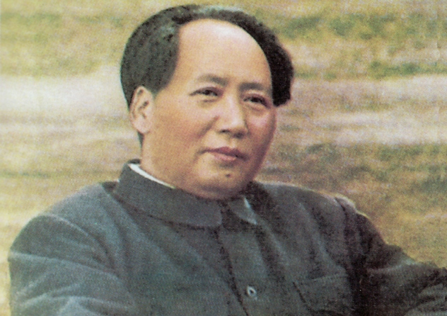 8_Mao_Zedong_sitting