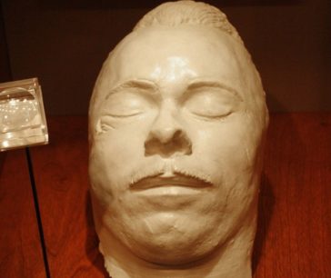 10 Controversial Death Masks Of Famous People - Listverse