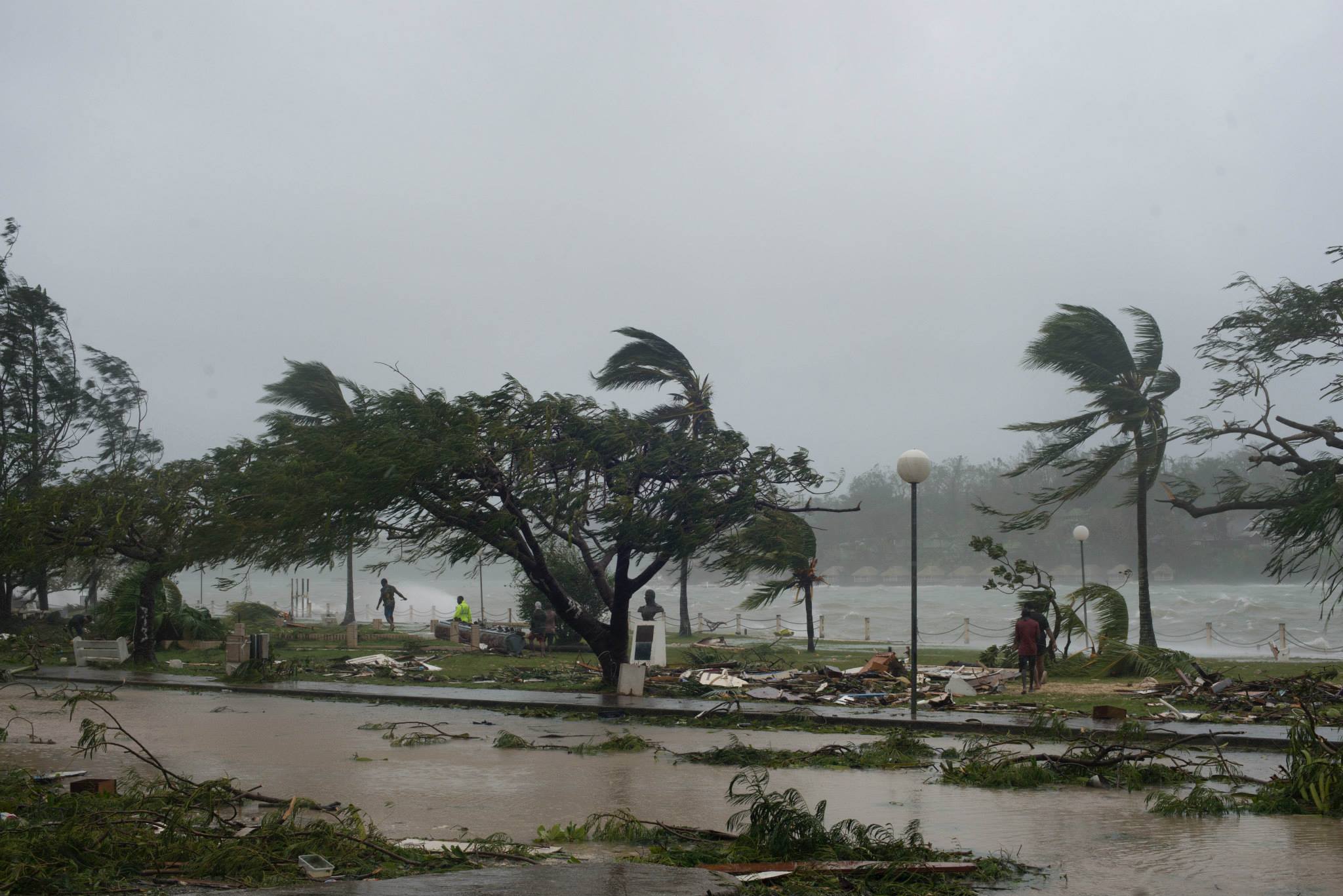 Devastation_after_Cyclone_Pam_14_March_2015