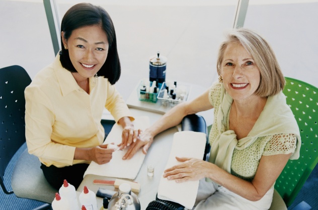 Asian Manicurist