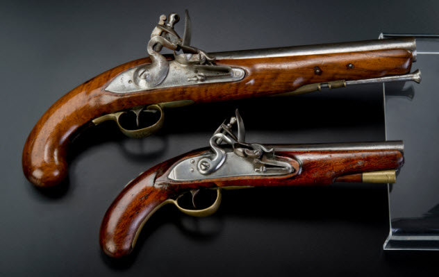 10-antique-guns-465604949