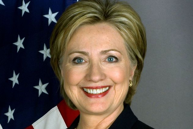 9_2048px-Hillary_Clinton_official_Secretary_of_State_portrait_crop