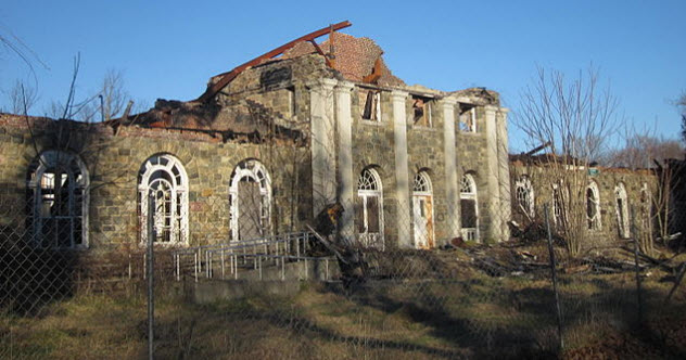10 Unsettling Mysteries From Asylums And Institutions - Vimarsana News