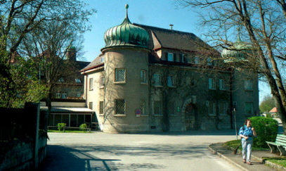 10 Tumultuous Tidbits Surrounding Hitler's One Testicle - Listverse