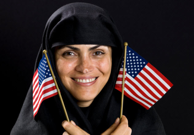 3-iranian-waving-american-flags_000016042724_Small