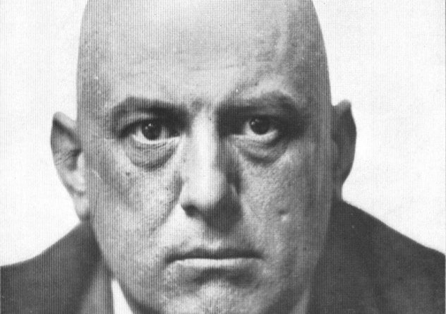 9_Aleister_Crowley