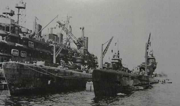 9-i-401-submarine