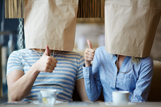 1-couple-wearing-paper-bags_000033107102_Small