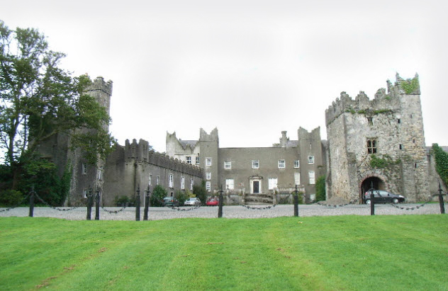 5a-howth-castle