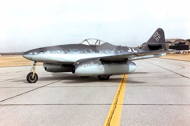 640px-Messerschmitt_Me_262A_at_the_National_Museum_of_the_USAF