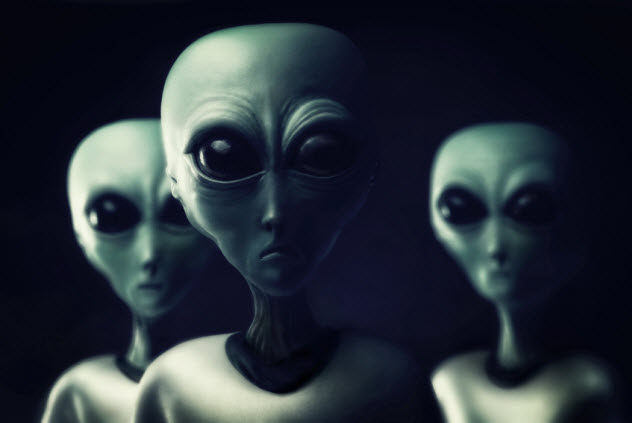 3-aliens_000021797874_Small