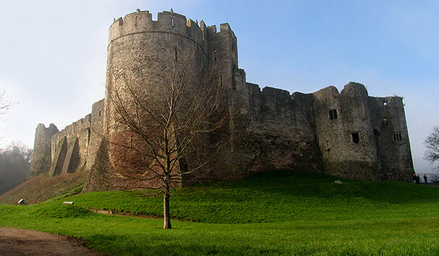 5-Chepstow-Castle-bkgr