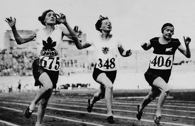8-1928-olympics-female-runners'