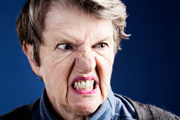 1a-old-woman-mouth-muscles_26492485_SMALL