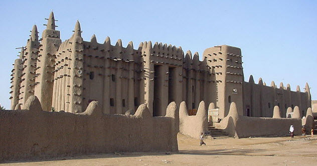 7-mali-empire-great-mosque-of-djenne