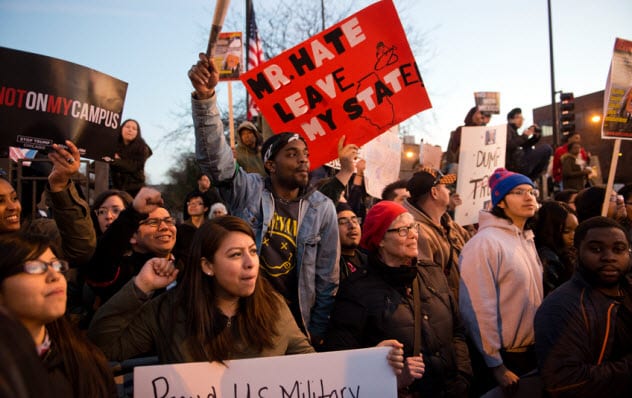 3a-antitrump-protestors_101593429_small