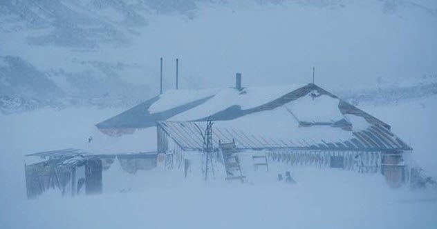 6-antarctic-huts